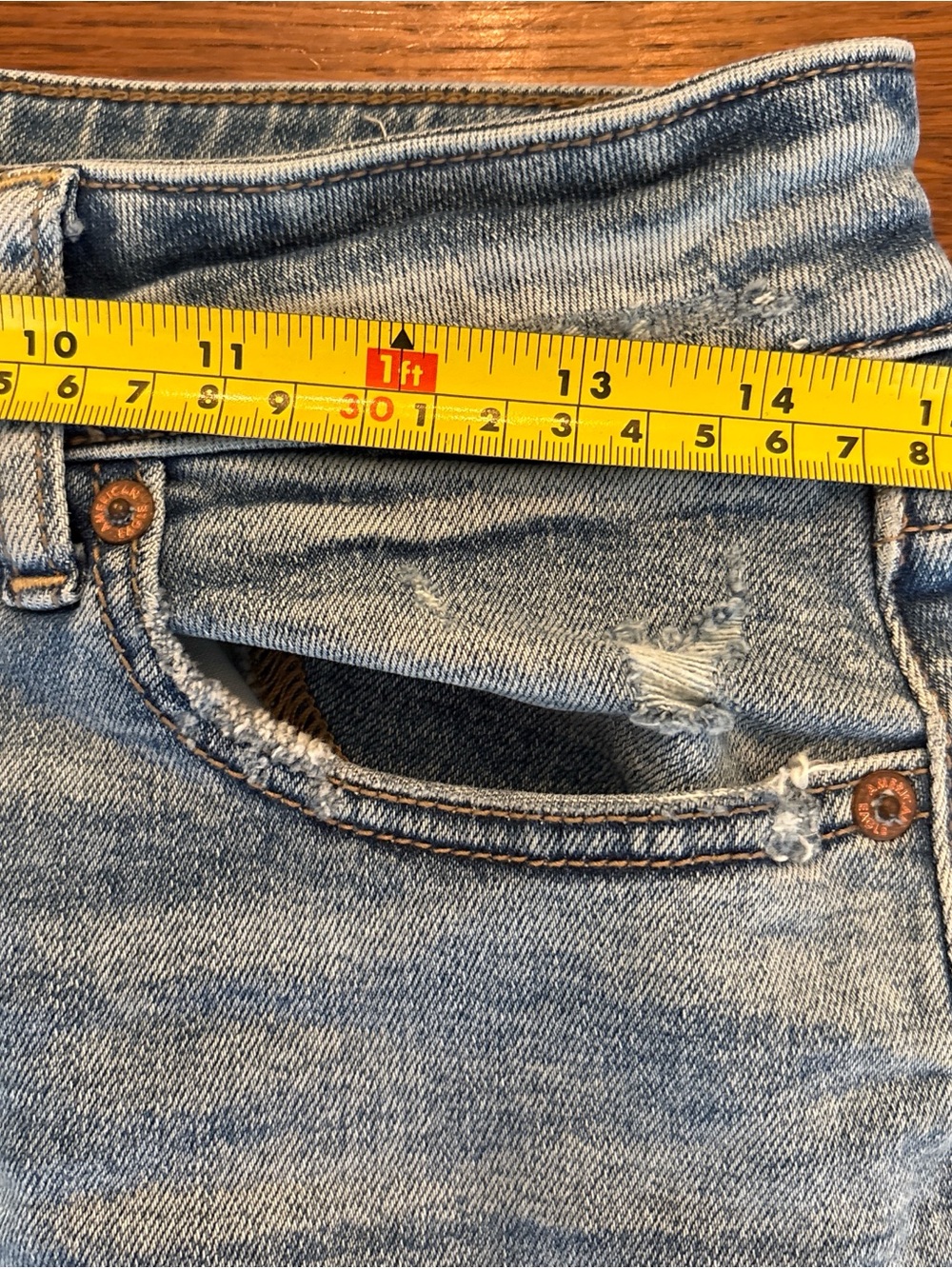 American Eagle Outfitters Light Blue Denim Jeans - Super Stretch - Picture 7 of 8